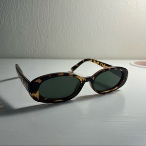 Vintage small oval tortoise shell glasses